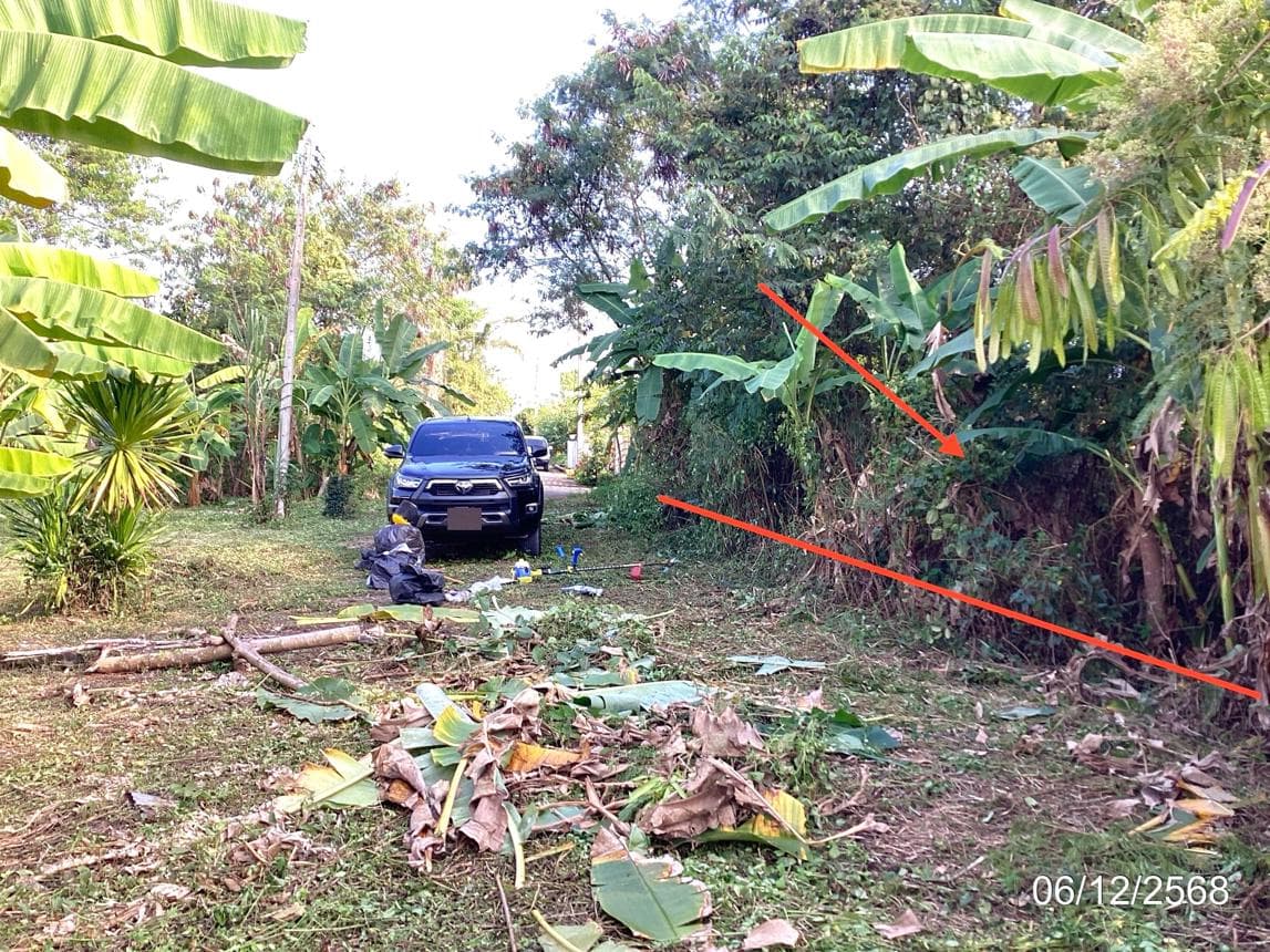 ขายที่ดินเปล่าผืนสวยเนื้อที่ 80.4 ตร.ว. ในโครงการกาญจน์สิริพบโชค ทำเลดีเดินทางสะดวก ย่านดงมะดะ แม่ลาว เชียงราย บรรยากาศร่มรื่นเหมาะสร้างบ้านพักอาศัย