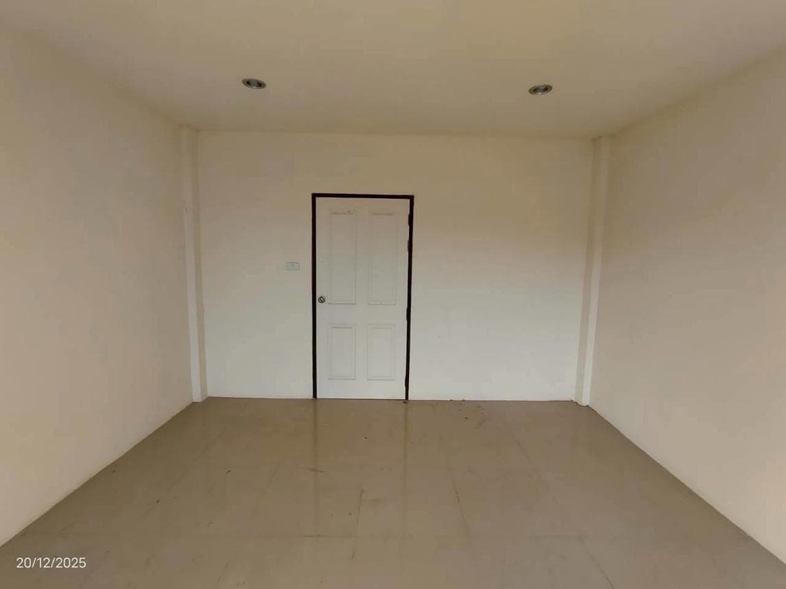 ขายอาคารพาณิชย์ บ้านจั่น เมืองอุดรธานี อุดรธานี 4 ห้องนอน พื้นที่ใช้สอย 264 ตร.ม.