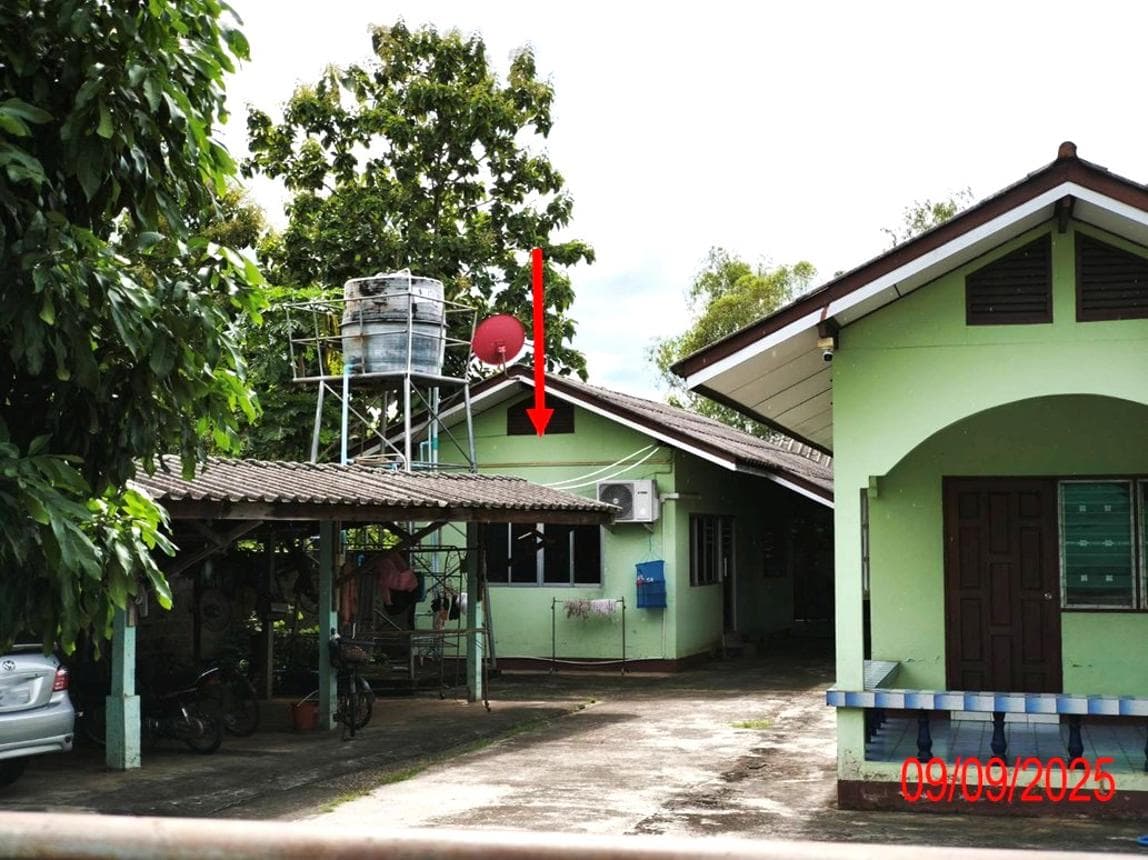 บ้านเดี่ยว ปงแสนทอง เมืองลำปาง ลำปาง 2 ห้องนอน 3 ห้องน้ำ พื้นที่ใช้สอย 123.9 ตร.ม. บนเนื้อที่กว้างขวาง 2 ไร่ ทำเลดีบรรยากาศร่มรื่น เดินทางสะดวก ราคาพิเศษ 2.52 ล้าน