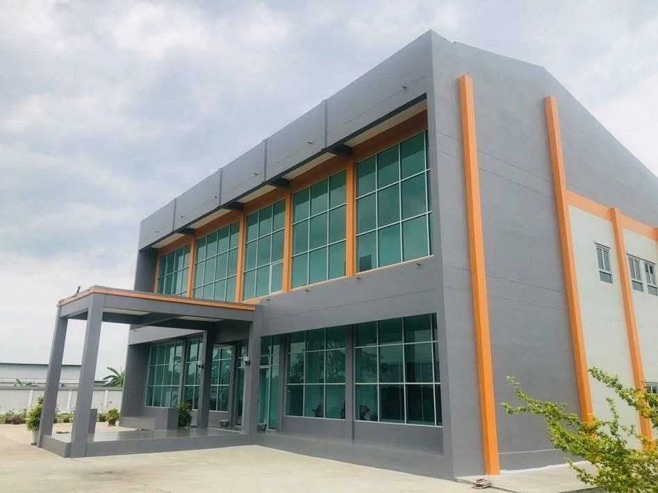 ขายโรงงานสำเร็จรูปพร้อมสำนักงาน ทำเลศักยภาพ ใกล้สนามบินสุวรรณภูมิ ถนนบางนา–ตราด กม.23 เชื่อมต่อโครงข่ายโลจิสติกส์หลักของประเทศ