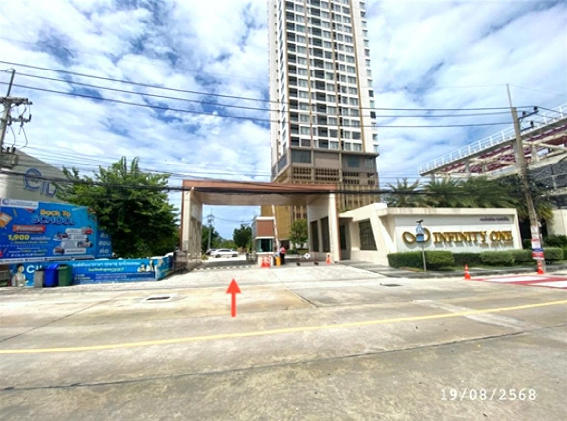 ขายคอนโด อินฟินิตี้วัน คอนโดมิเนียม A เมืองชลบุรี 1 ห้องนอน ทำเลศักยภาพ ติดถนนสุขุมวิท ใกล้เซ็นทรัลชลบุรี ราคาไม่ถึง 3 ล้าน