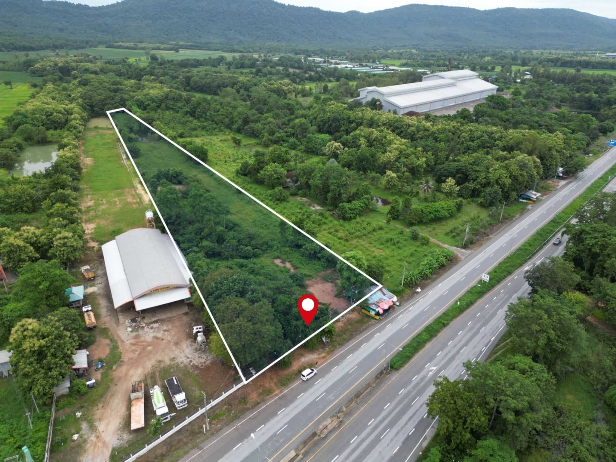 ที่ดินติดถนนสาย 11 พิษณุโลก-อุตรดิดถ์ แปลงใหญ่ เหมาะกับการทำธุรกิจ ประเภทโรงงาน โกดัง ศูรย์กระจายสินค้า