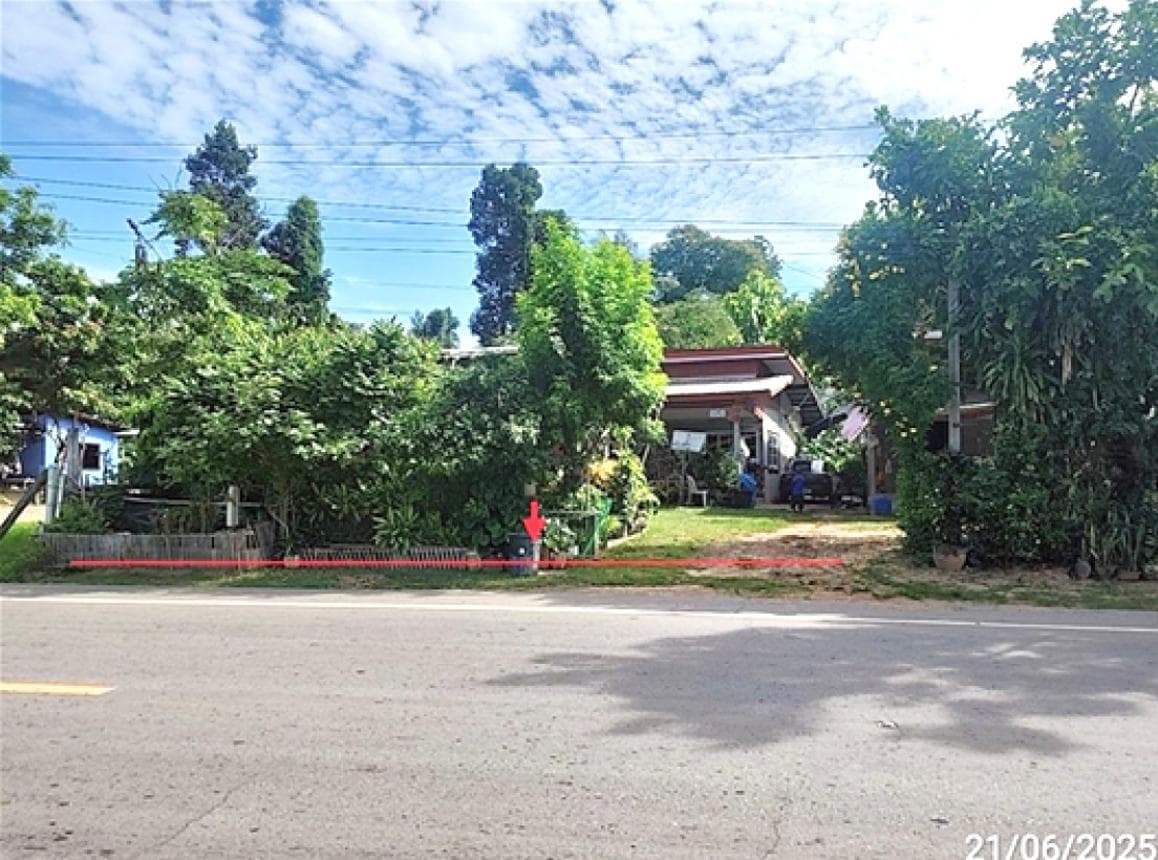 ขายบ้านเดี่ยว เมืองสรวง ร้อยเอ็ด 2 ห้องนอน พื้นที่กว้าง 67 ตร.ว. ทำเลสงบ เดินทางสะดวก ราคาล้านต้นๆ