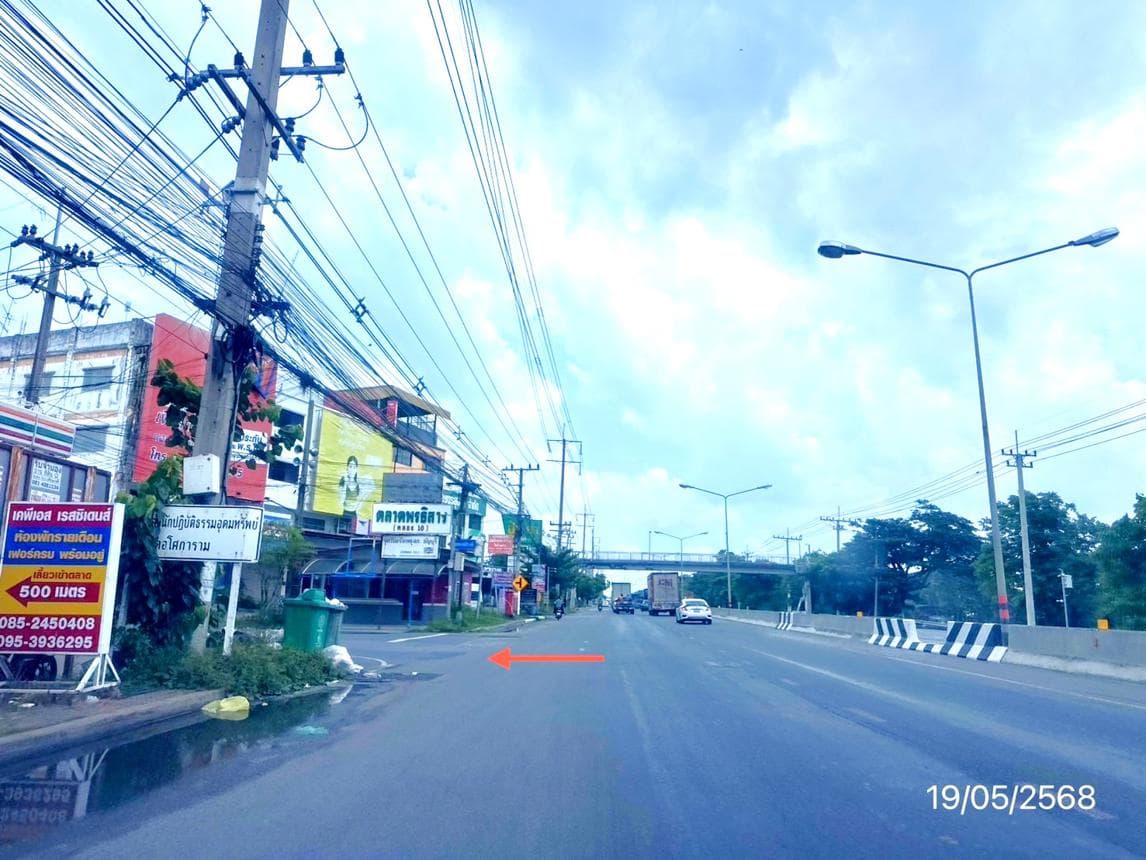 อาคารพาณิชย์ ตลาดพรธิสาร (คลอง 10) บึงสนั่น ธัญบุรี ปทุมธานี พื้นที่กว้าง 288 ตร.ม. ทำเลค้าขายใกล้แหล่งชุมชน ราคา 2.5 ล้าน