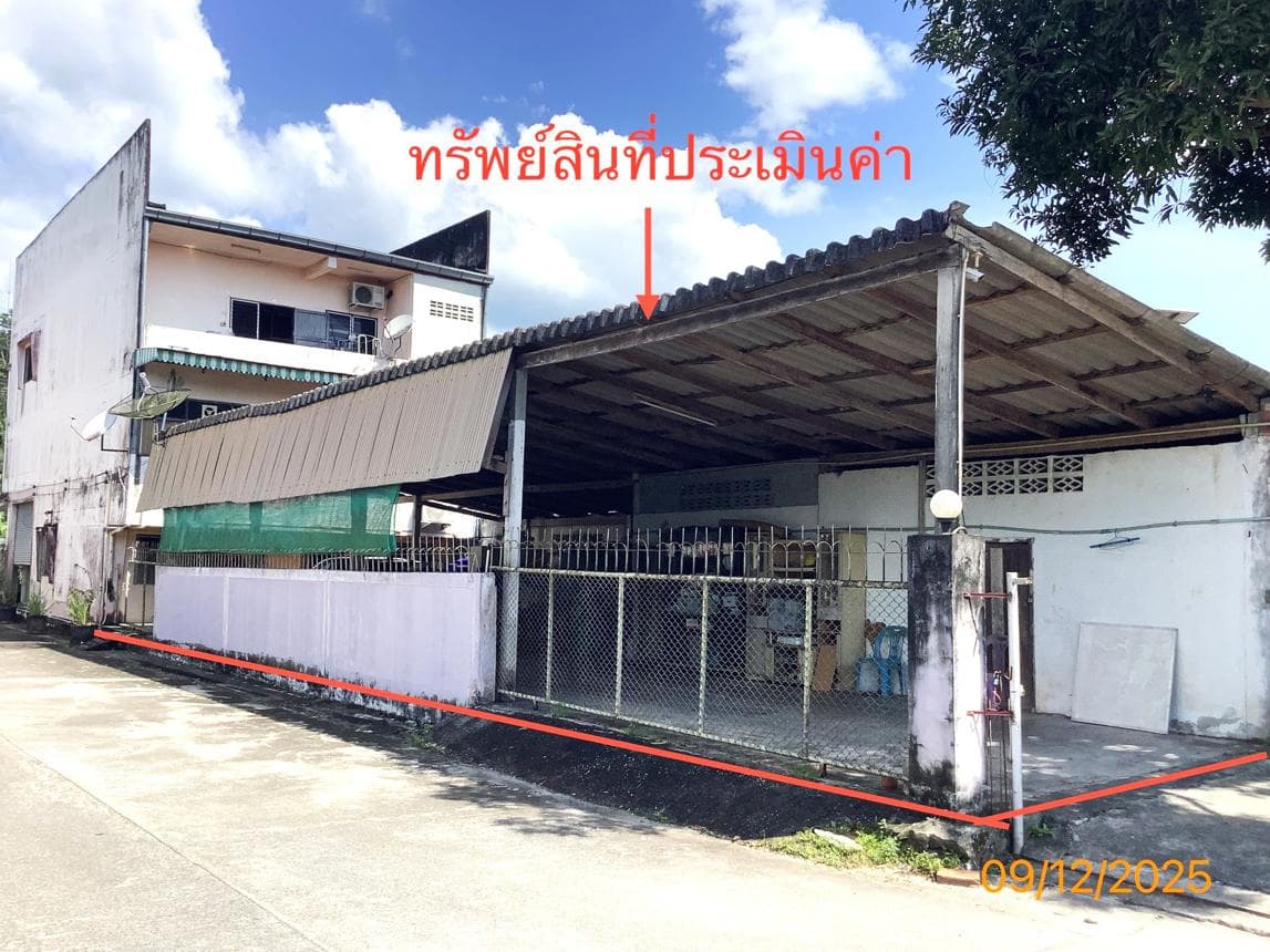 อาคารพาณิชย์ จันดี ฉวาง นครศรีธรรมราช 2 ห้องนอน พื้นที่ใช้สอย 312 ตร.ม. บนที่ดินกว้าง 79 ตร.ว. ทำเลค้าขายย่านชุมชน