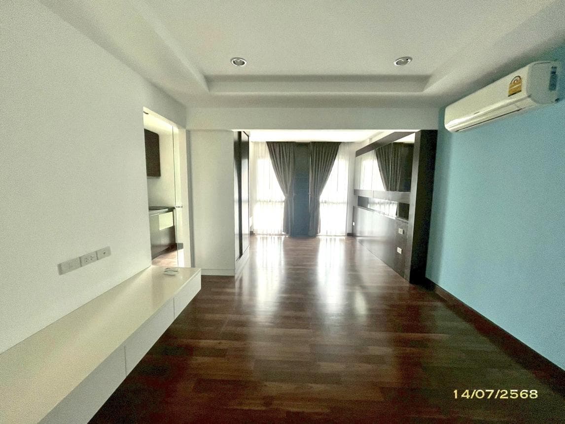คอนโด พาร์ค เอ็กโซ (Parc Exo) เกษตร-นวมินทร์ ห้องสตูดิโอ สเปซกว้าง 33 ตร.ม. ทำเลดี ใกล้ Chocolate Ville