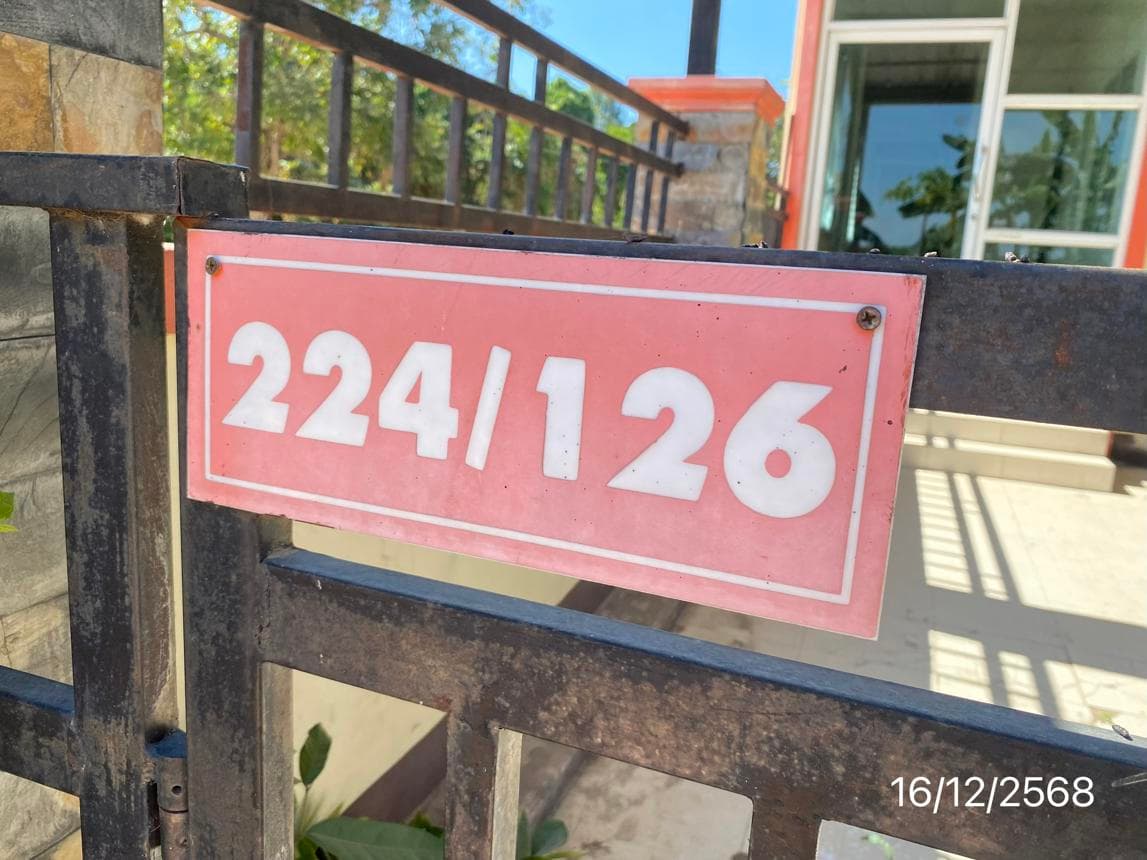 ขายทาวน์เฮ้าส์ โครงการบ้านปรีดา 2 ห้องนอน 2 ห้องน้ำ ทำเลศักยภาพ บ่อวิน ศรีราชา ชลบุรี