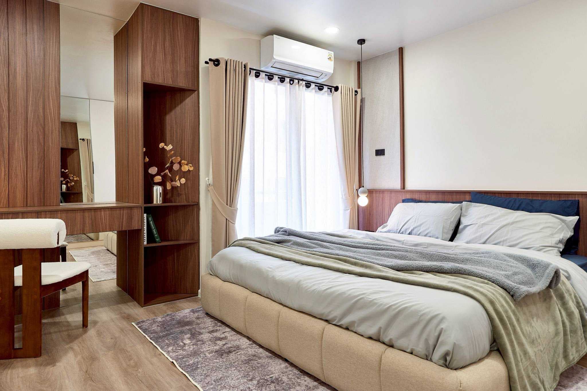 Hillpark Condo