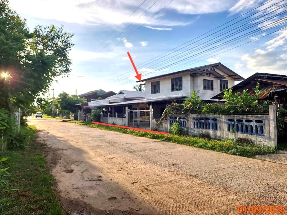 บ้านเดี่ยว บ้านโนนเพ็ด กระทุ่มราย ประทาย นครราชสีมา พื้นที่ใช้สอย 206.5 ตร.ม. บนที่ดินกว้างขวาง 88 ตร.ว. ทำเลสงบเป็นส่วนตัว ราคาพิเศษ 1.39 ล้าน