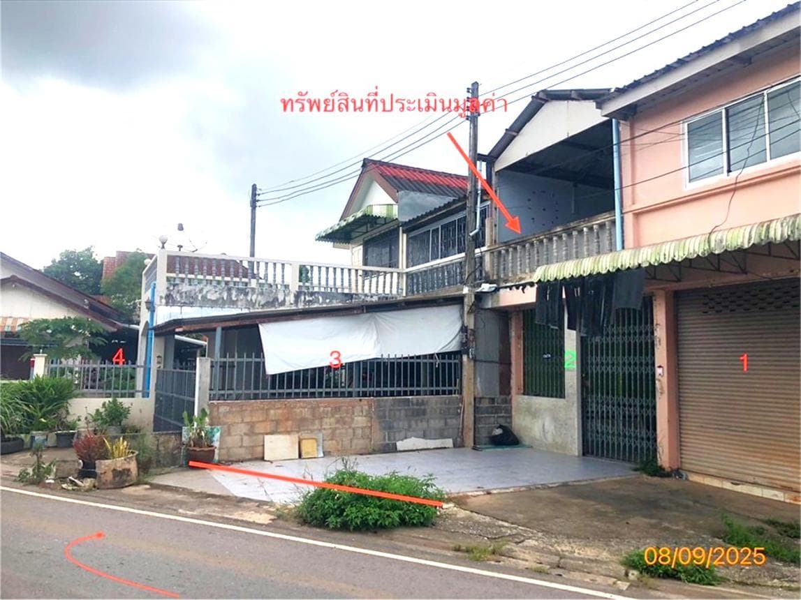 ทาวน์เฮ้าส์ มะขามเตี้ย เมืองสุราษฎร์ธานี สุราษฎร์ธานี 3 ห้องนอน 3 ห้องน้ำ พื้นที่กว้างพิเศษ 176 ตร.ม. ทำเลเมืองราคาเพียง 1.8 ล้านบาท