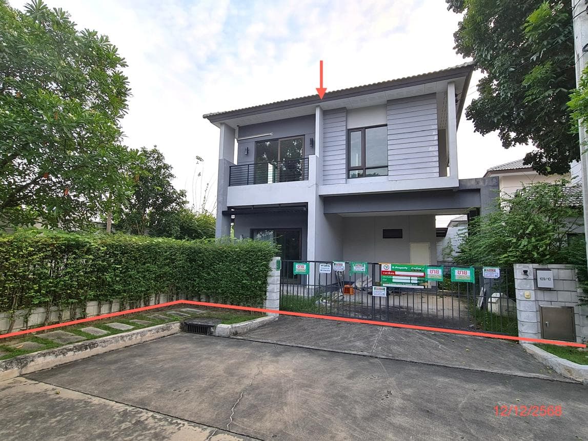 บ้านเดี่ยว เซนโทร ราชพฤกษ์-สวนผัก วัดชลอ บางกรวย นนทบุรี 3 ห้องนอน 3 ห้องน้ำ บนเนื้อที่ 59.9 ตร.ว. ทำเลศักยภาพใกล้ทางด่วน ราคา 8.6 ล้านบาท