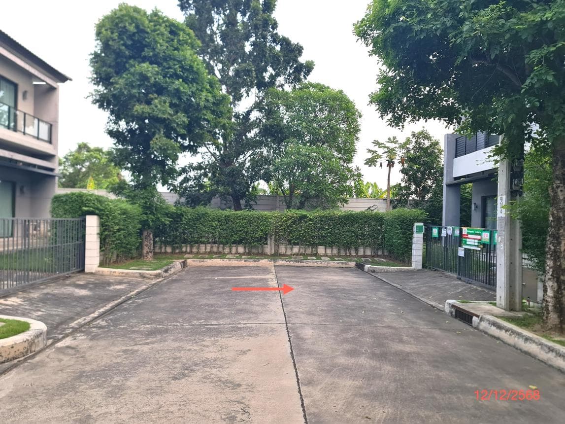 บ้านเดี่ยว เซนโทร ราชพฤกษ์-สวนผัก วัดชลอ บางกรวย นนทบุรี 3 ห้องนอน 3 ห้องน้ำ บนเนื้อที่ 59.9 ตร.ว. ทำเลศักยภาพใกล้ทางด่วน ราคา 8.6 ล้านบาท