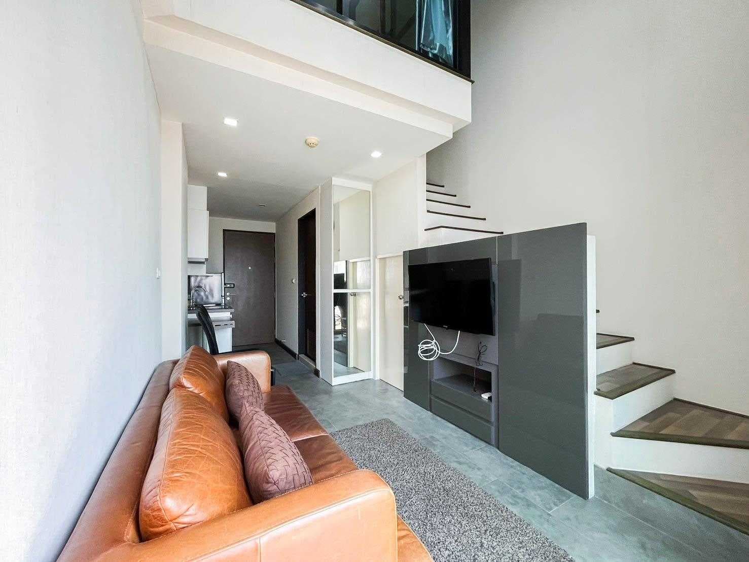 ขายคอนโด Duplex บียอนด์ สุขุมวิท Beyond Sukhumvit 1 นอน 39 ตรม ชั้น 5 - 6 ใกล้ทางด่วนบางนา BTS อุดมสุข