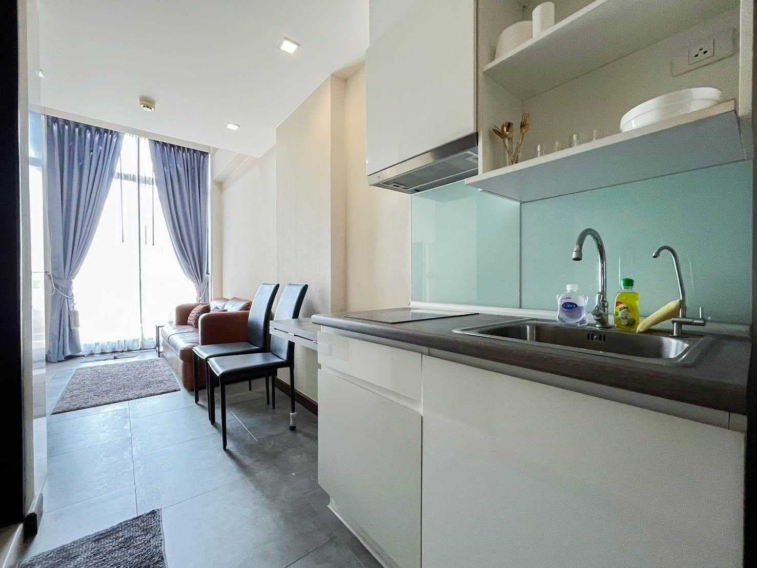 ขายคอนโด Duplex บียอนด์ สุขุมวิท Beyond Sukhumvit 1 นอน 39 ตรม ชั้น 5 - 6 ใกล้ทางด่วนบางนา BTS อุดมสุข