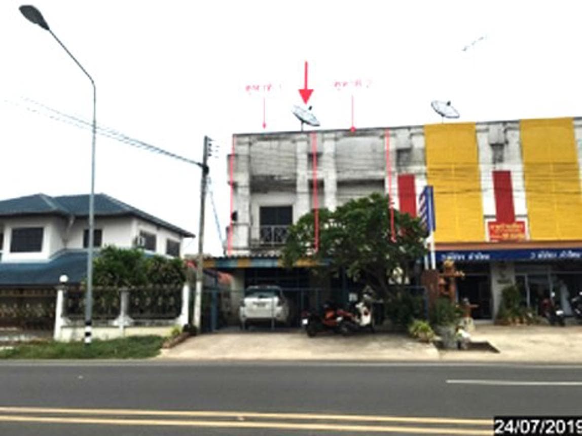 อาคารพาณิชย์ทำเลทอง ชุมเห็ด เมืองบุรีรัมย์ พื้นที่ใช้สอยขนาดใหญ่ 254.4 ตร.ม. เหมาะค้าขายและอยู่อาศัย