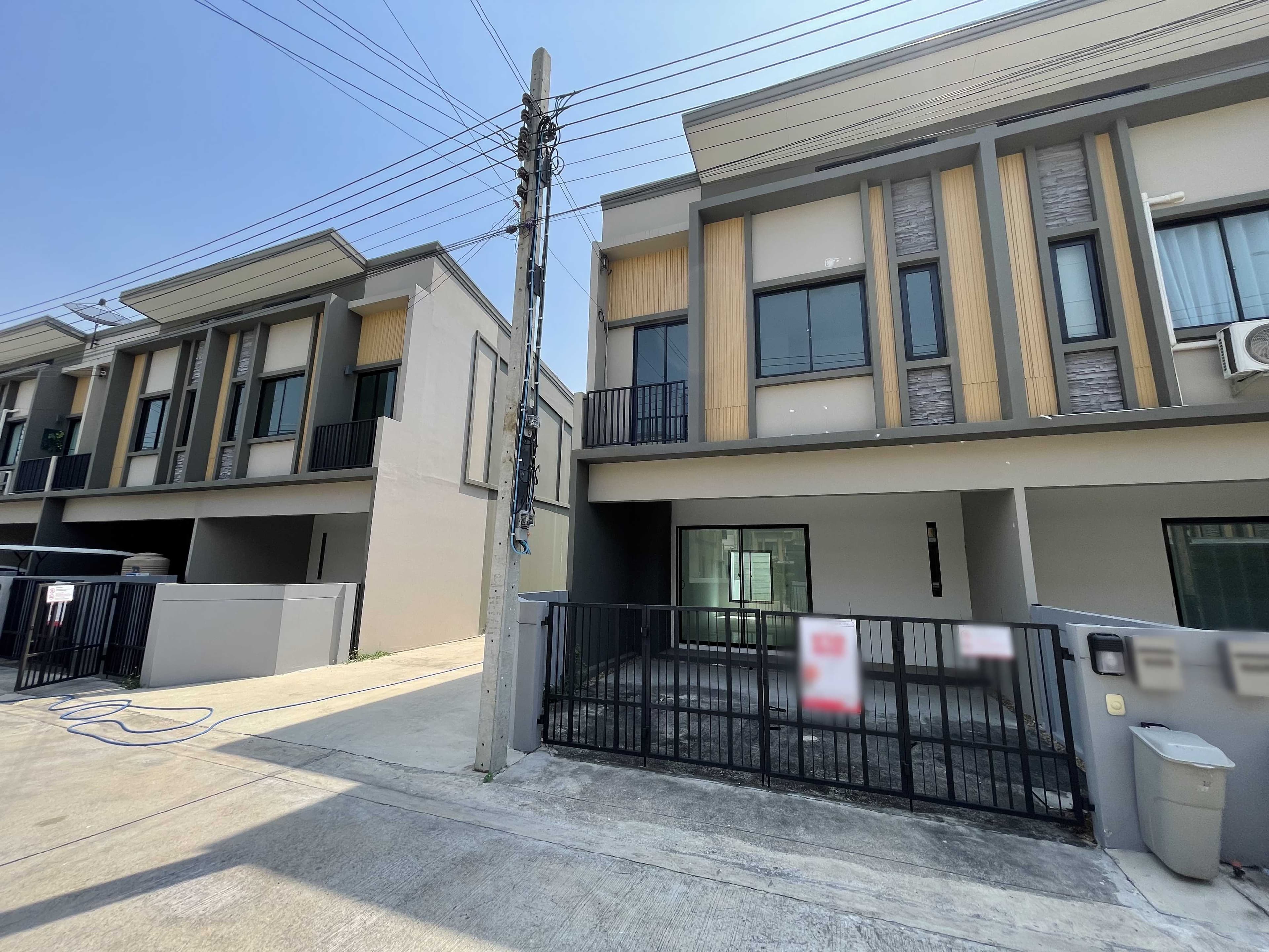 S GATE TOWN ราชพฤกษ์ 345 ทาวน์โฮม 2 ชั้น สไตล์รีสอร์ต ย่านบางบัวทอง ติดถนน 345 (ต.ลำโพ อ.บางบัวทอง จ.นนทบุรี) ราคา 3,100,000 บาท