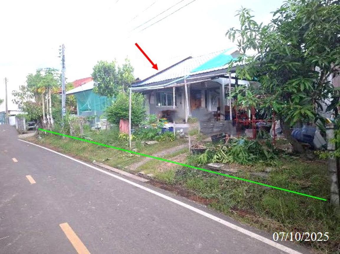 บ้านเดี่ยว ศรีสุข สำโรงทาบ สุรินทร์ 1 ห้องนอน 2 ห้องน้ำ พื้นที่ 133 ตร.ม. บนที่ดินขนาดใหญ่ 97 ตร.ว. บรรยากาศเงียบสงบ พื้นที่รอบบ้านเยอะ ราคาคุ้มค่าเพียง 1.64 ล้าน