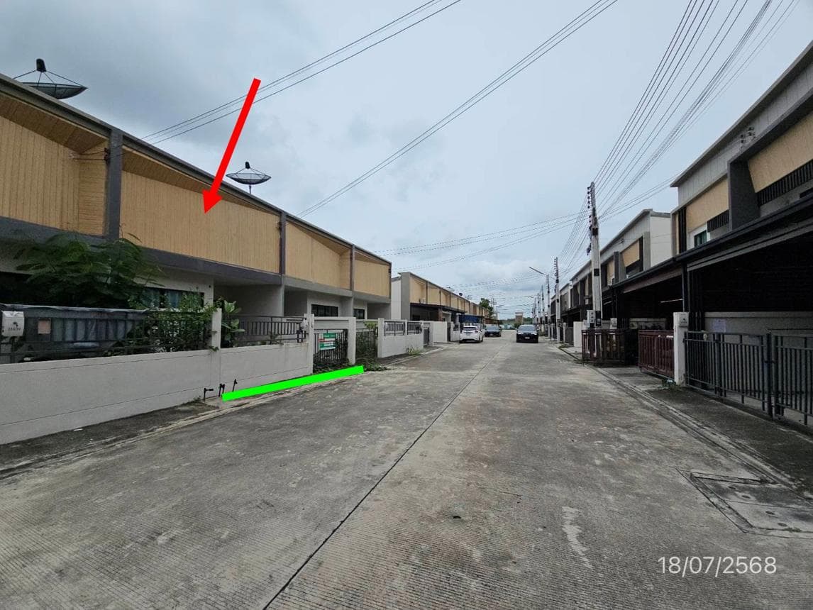 ทาวน์โฮม อีสตินี่ ทาวน์ ปลวกแดง-มาบยางพร 2 ห้องนอน สเปซน่ารัก ราคาล้านต้นๆ ทำเลใกล้แหล่งงาน