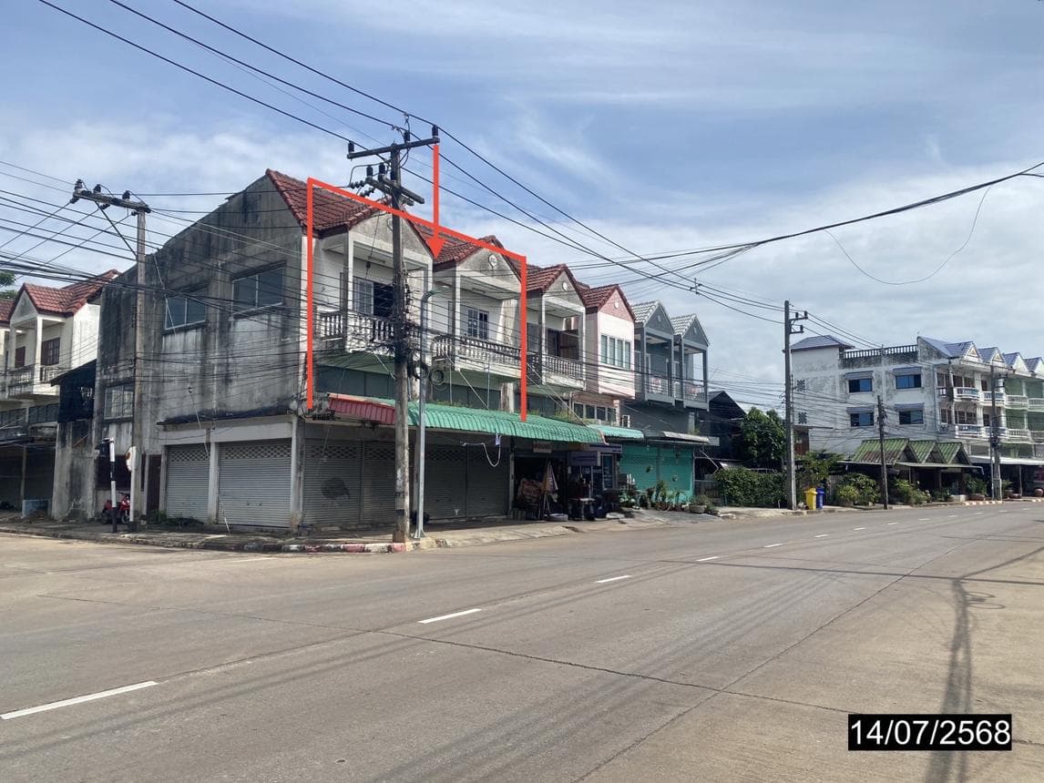 ทาวน์เฮ้าส์ ในเมือง เมืองเพชรบูรณ์ 2 ห้องนอน 2 ห้องน้ำ พื้นที่ใช้สอยขนาดใหญ่พิเศษ 350 ตร.ม. บนที่ดิน 46.4 ตร.ว. ทำเลศักยภาพใจกลางเมือง ราคาพิเศษ 3.5 ล้าน