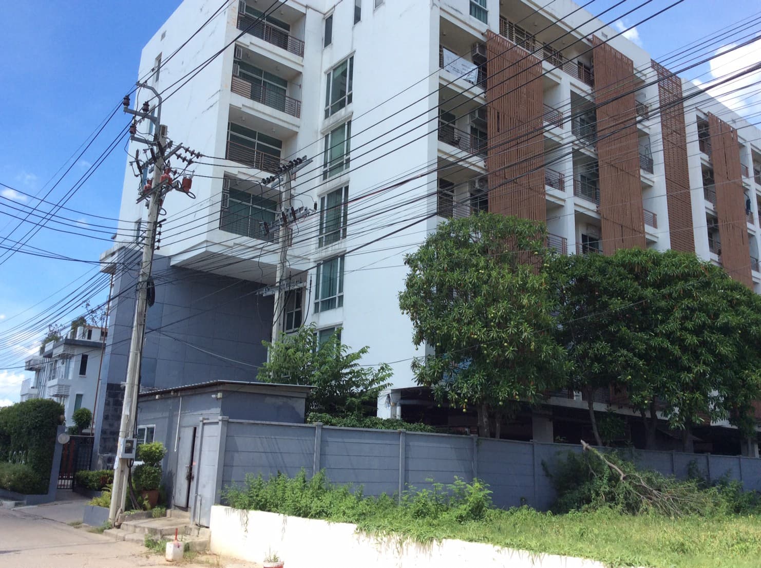 คอนโดมิเนียม/อาคารชุด ปากเกร็ด นนทบุรี
