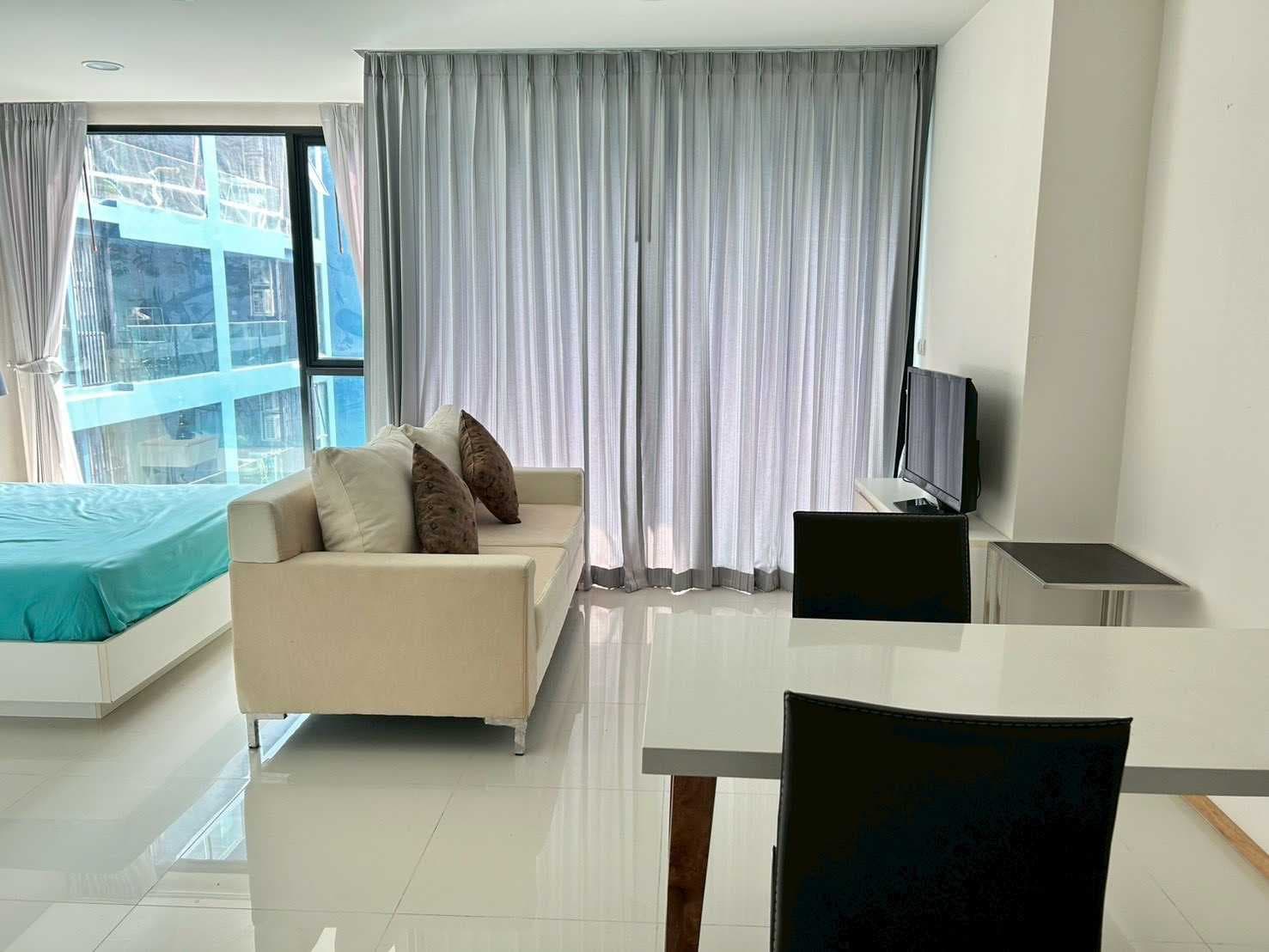 ขายถูก!! Acqua Condo Jomtien ห้องสตูดิโอ 35 ตร.ม. วิวทะเล ใกล้ไนท์มาร์เก็ตเพียง 5 นาที