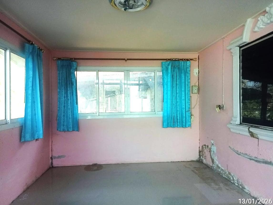 บ้านเดี่ยว โนนเต็ง คง นครราชสีมา พื้นที่ 65 ตร.ว. พื้นที่ใช้สอย 118 ตร.ม. 4 ห้องนอน 1 ห้องน้ำ