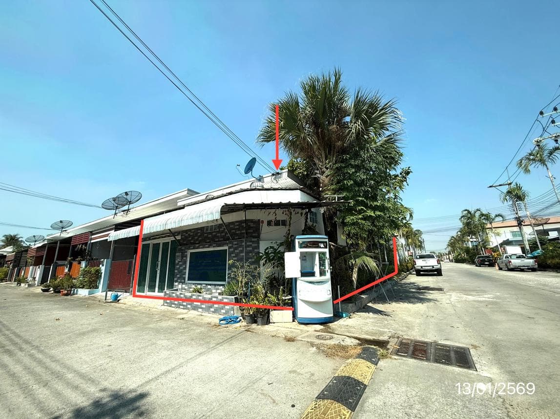 ขายทาวน์เฮ้าส์ เดอะ วิลล์ อมตะซิตี้-บ่อวิน (The Ville Amata City-Bowin) 2 ห้องนอน ทำเลศักยภาพใกล้นิคมฯ ราคาล้านต้นๆ ตอบโจทย์คนทำงานยุคใหม่