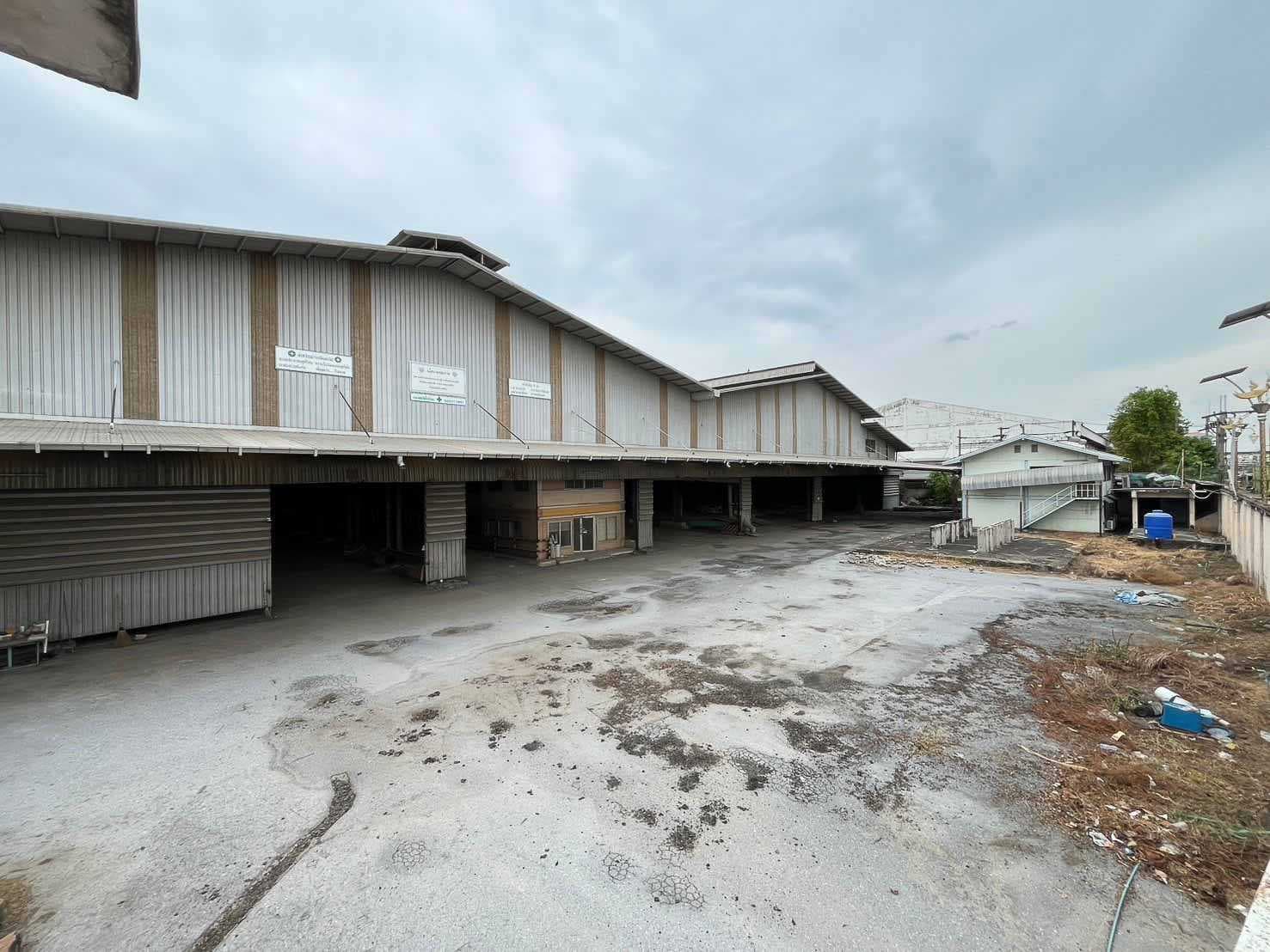 ขาย โรงงาน กิ่งแก้ว ใกล้บางนา-ตราด เหมาะทำ โรงงาน/โกดัง
