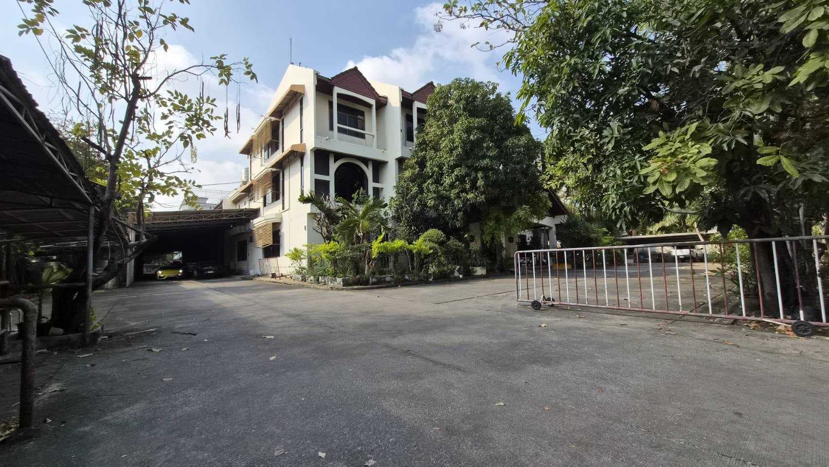 ขายโรงงานพร้อมใบ รง.4 ทำเลทอง เลียบด่วนรามอินทรา-ลาดพร้าว 87
