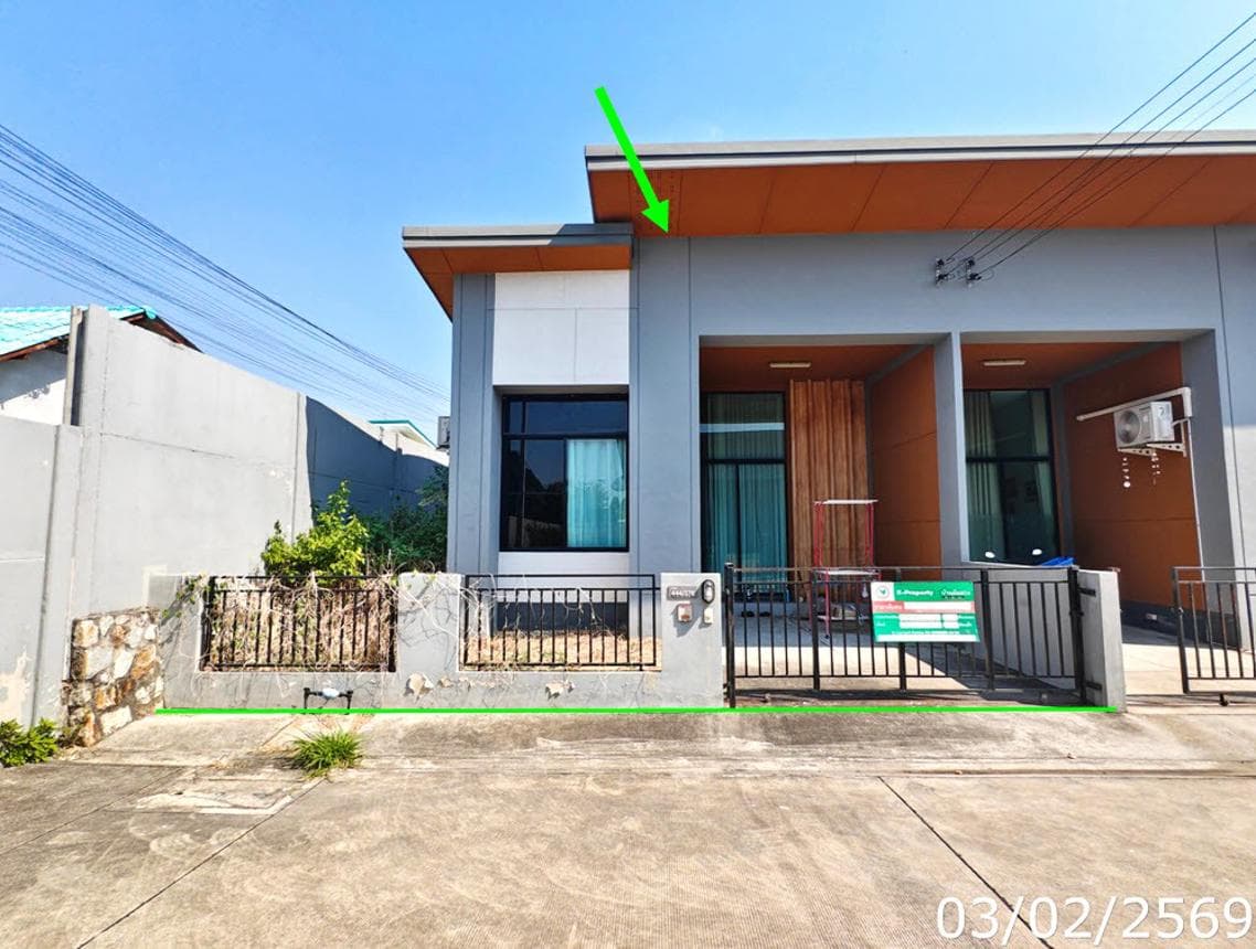 ทาวน์เฮ้าส์ เดอะมิกซ์ นิคมพัฒนา ระยอง 2 ห้องนอน 1 ห้องน้ำ บนเนื้อที่กว้าง 32.4 ตร.ว. ทำเลศักยภาพใกล้แหล่งงานราคาเพียง 1.7 ล้านบาท