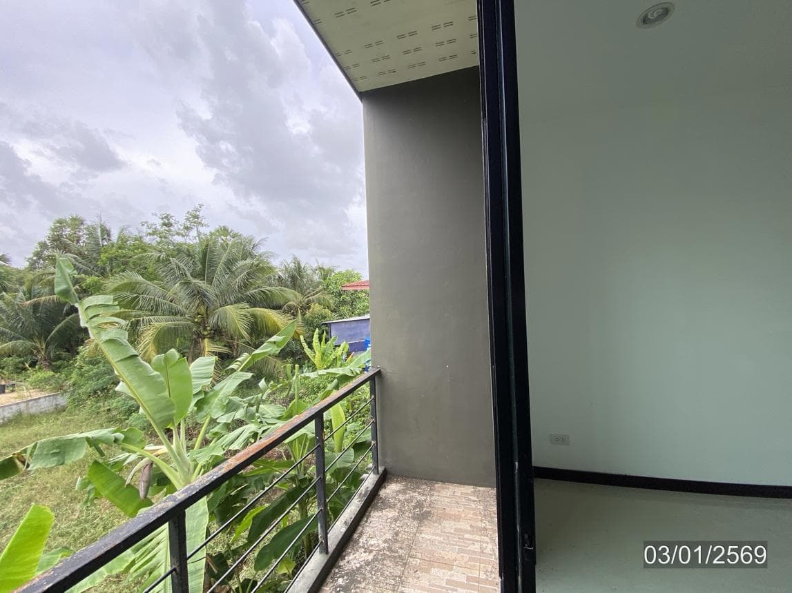 ขายอาคารพาณิชย์ 2 ห้องนอน 2 ห้องน้ำ พื้นที่ 140 ตร.ม. ทำเลหัวเขา สิงหนคร สงขลา เหมาะทำธุรกิจและพักอาศัย ราคา 2.45 ล้าน
