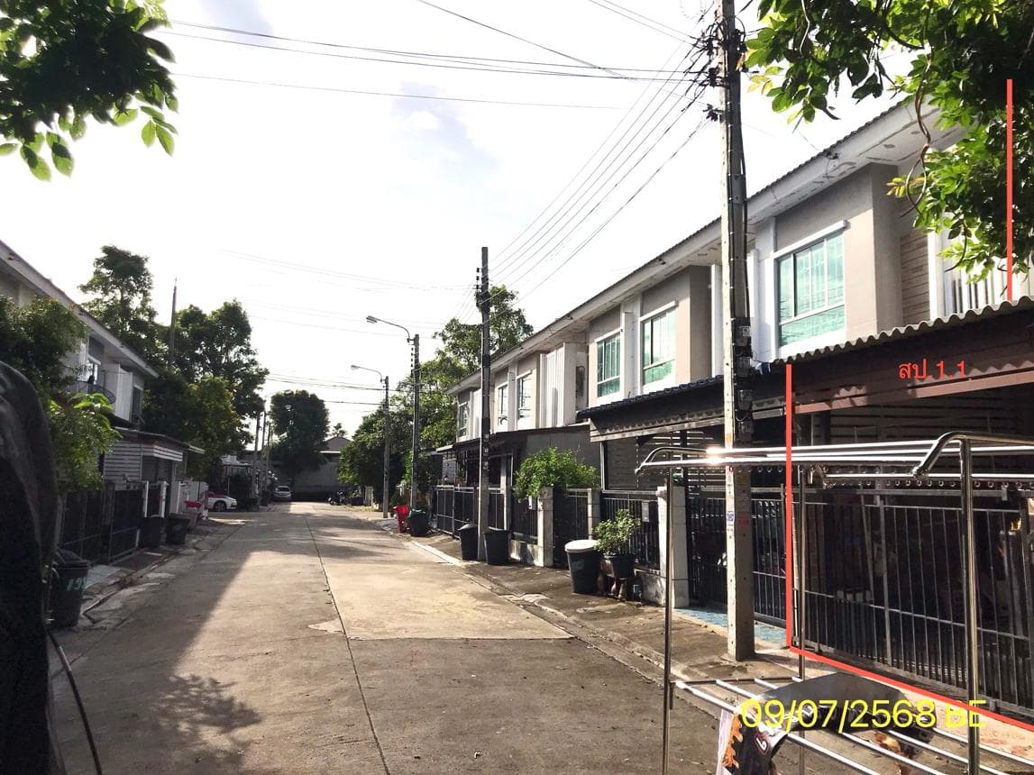 ทาวน์โฮม พฤกษาวิลล์ 69 กาญจนาภิเษก-ลาดปลาดุก 3 ห้องนอน สเปซกว้าง 121.4 ตร.ม. ทำเลบางบัวทอง เดินทางสะดวก
