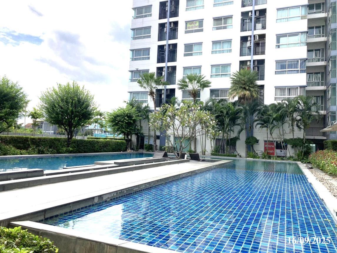 คอนโดมิเนียม ดี คอนโด รัตนาธิเบศร์ ไทรม้า เมืองนนทบุรี นนทบุรี 1 ห้องนอน 1 ห้องน้ำ พื้นที่ 28.84 ตร.ม. ทำเลศักยภาพติดรถไฟฟ้าสายสีม่วง เดินทางสะดวก ราคาพิเศษ 1.26 ล้าน