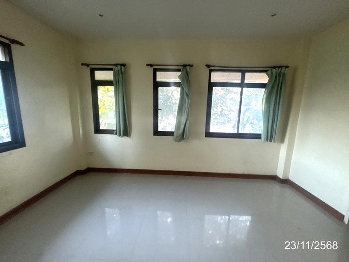 บ้านเดี่ยว พังเทียม พระทองคำ นครราชสีมา 3 ห้องนอน 1 ห้องน้ำ พื้นที่ 103.5 ตร.ม. บนที่ดิน 45 ตร.ว. ทำเลสงบเป็นส่วนตัว ราคาพิเศษ 1.84 ล้าน