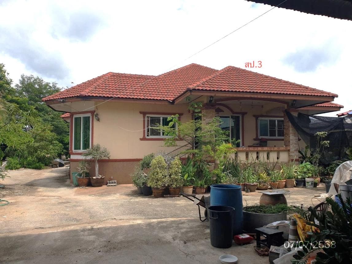 ขายบ้านเดี่ยว เมืองลำพูน ทำเลมะเขือแจ้ เนื้อที่ 89.1 ตร.ว. พื้นที่ใช้สอย 179.51 ตร.ม. 3 ห้องนอน 2 ห้องน้ำ สภาพดี พร้อมอยู่