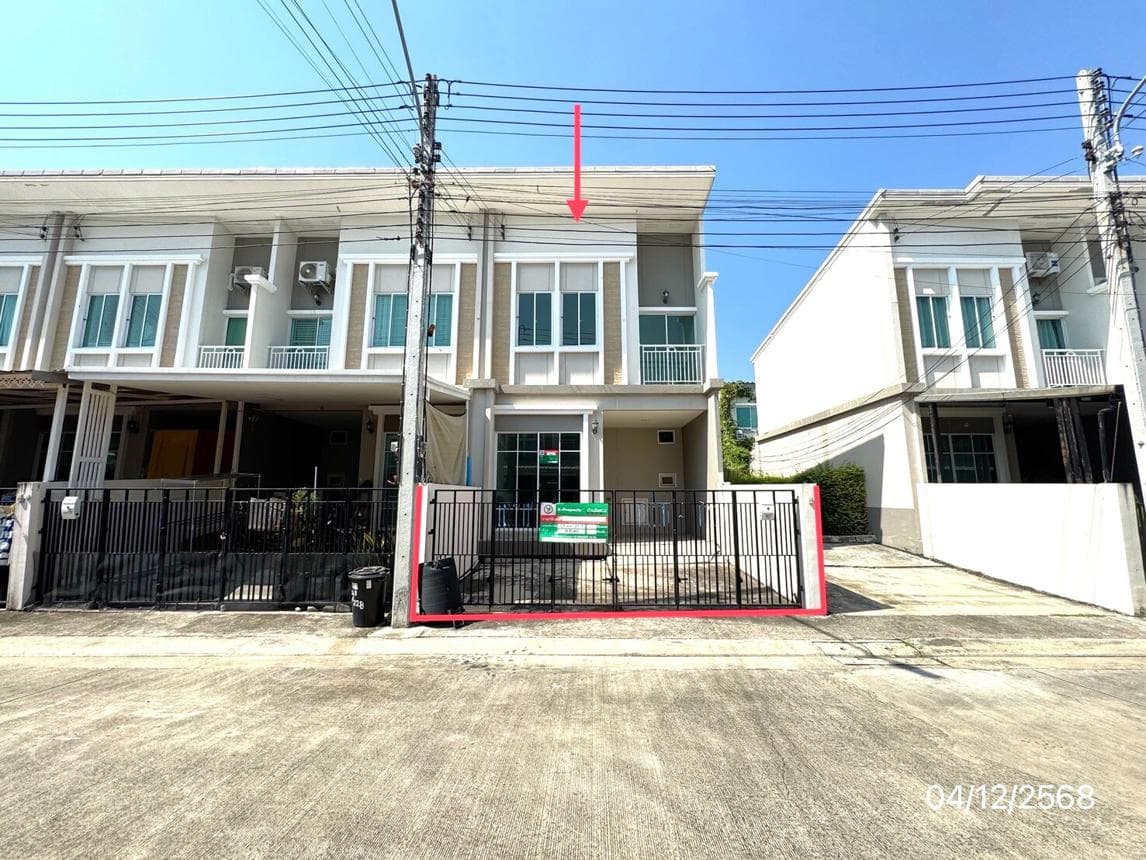 ทาวน์โฮมพร้อมอยู่ โครงการเวียสเต้ พระราม 2 ฟังก์ชันครบ 3 ห้องนอน ทำเลศักยภาพพันท้ายนรสิงห์