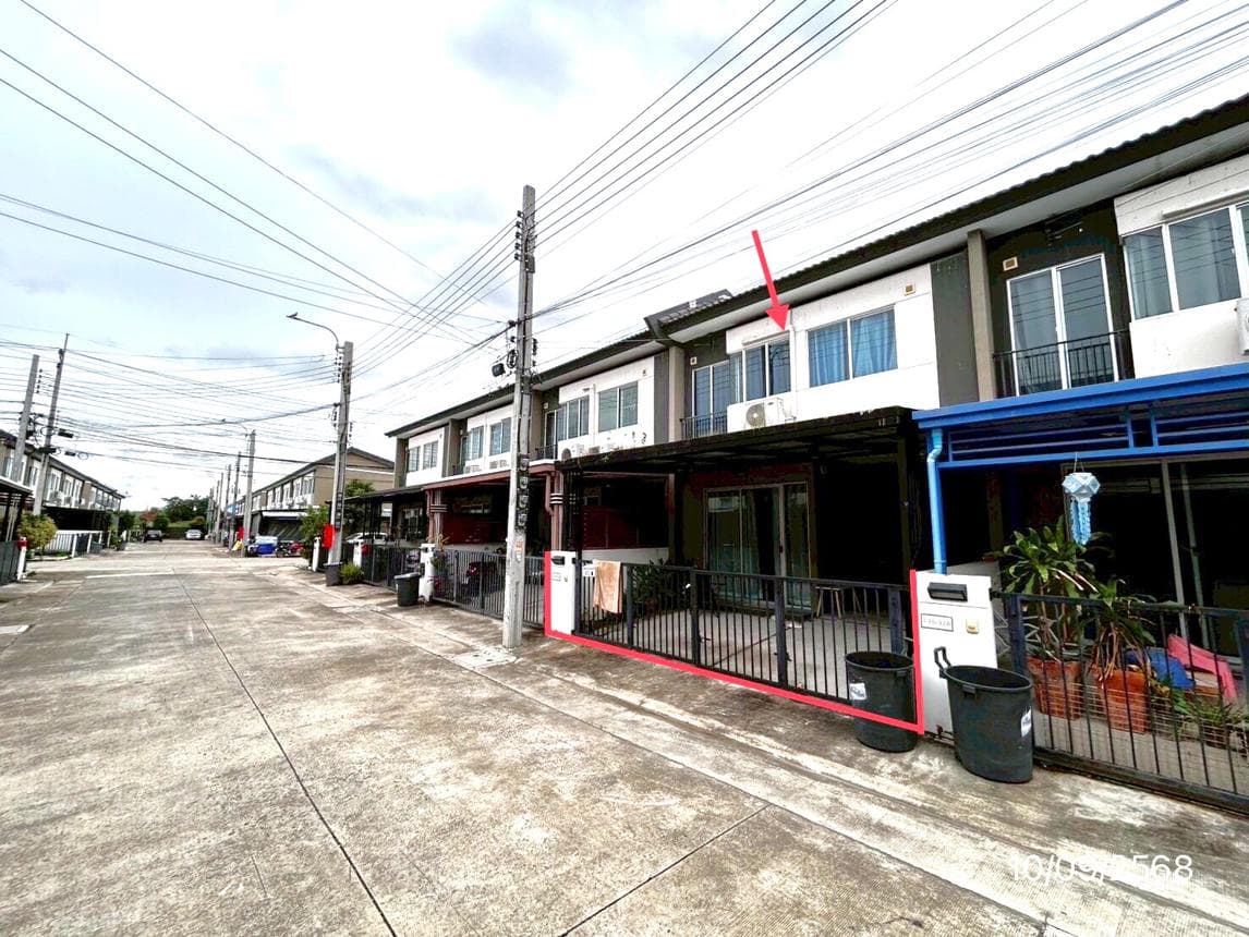 ทาวน์เฮ้าส์ บ้านพฤกษา เทพารักษ์-กิ่งแก้ว บางพลีใหญ่ บางพลี สมุทรปราการ 3 ห้องนอน 2 ห้องน้ำ พื้นที่ 98.04 ตร.ม. บนที่ดิน 17.4 ตร.ว. ทำเลดีใกล้ถนนใหญ่และแหล่งงาน ราคาพิเศษ 1.86 ล้าน