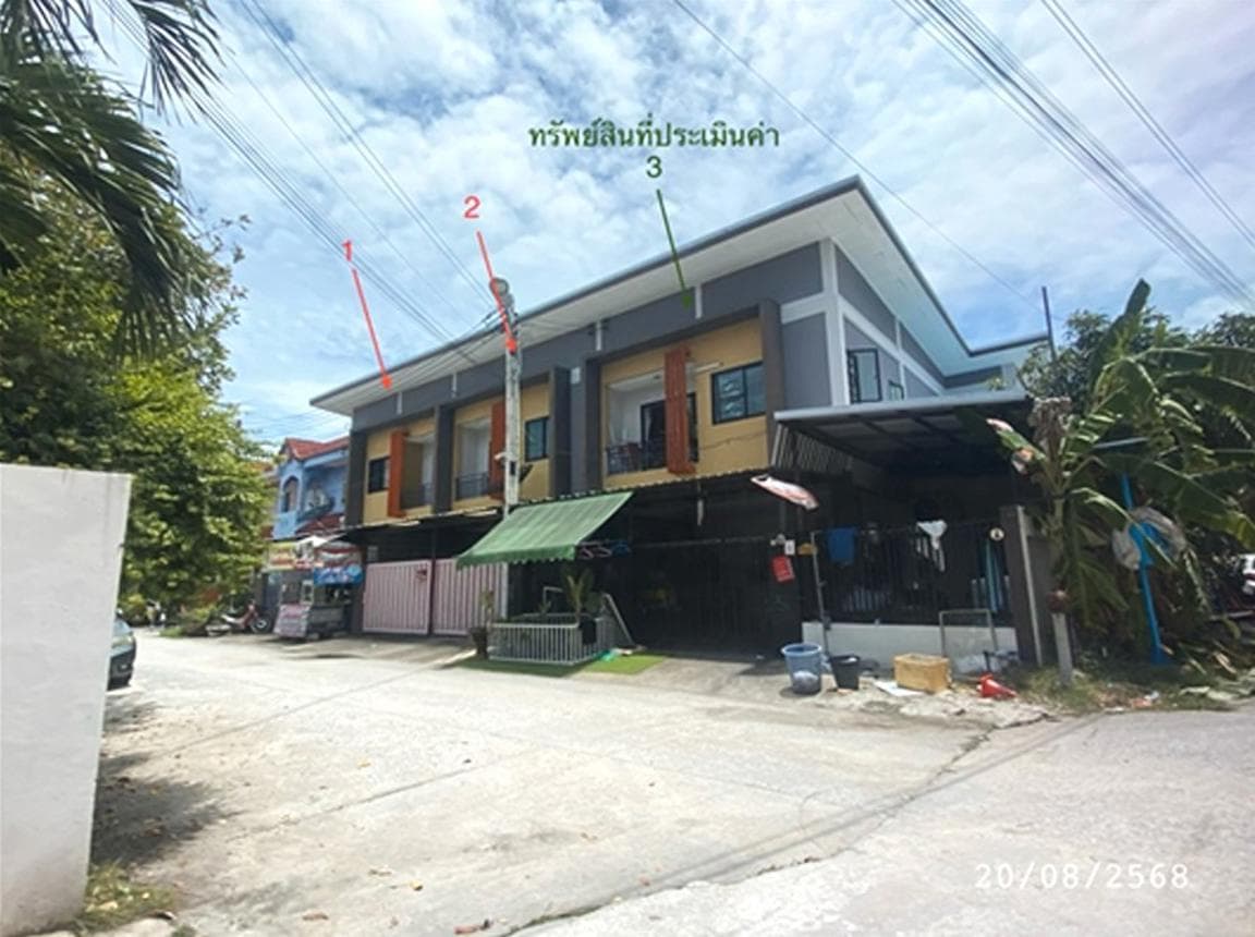 ขายทาวน์เฮ้าส์หลังมุม บ้านสวน เมืองชลบุรี 3 ห้องนอน พื้นที่ใช้สอยจุใจ 269 ตร.ม. บนที่ดินกว้าง 53 ตร.ว. ทำเลดีใจกลางเมือง