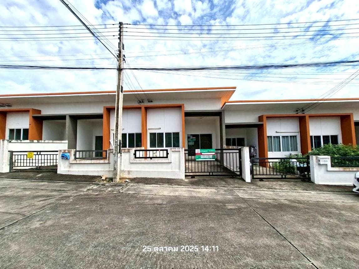 ขายทาวน์เฮ้าส์ แผ่นดินทอง ลีฟวิ่ง โฮมส์ 2 (Paendinthong Living Home 2) นิคมพัฒนา ระยอง 2 ห้องนอน ทำเลใกล้นิคมฯ