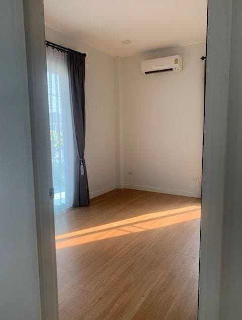 บ้านเดี่ยว เดอะแกรนดีโอวิลล์ ลาดหลุมแก้ว ลาดหลุมแก้ว-ปทุมธานี