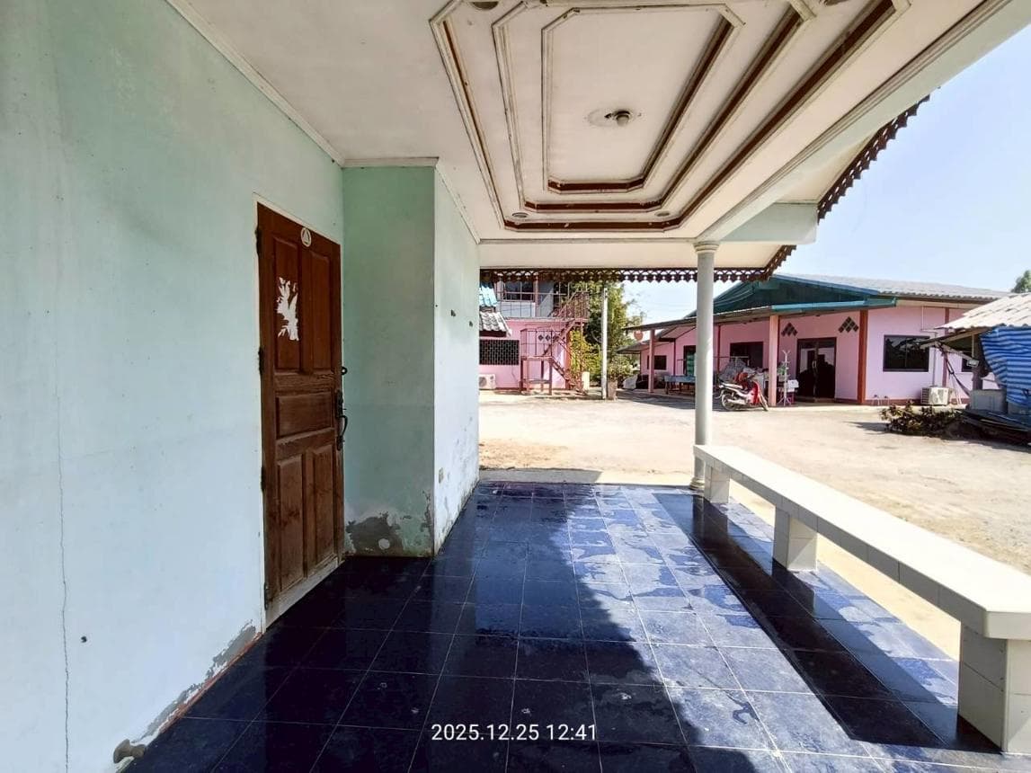 บ้านเดี่ยว พื้นที่ 63 ตร.ม. บนเนื้อที่ 81 ตร.ว. ทำเลศักยภาพ วังศรีราช เดิมบางนางบวช สุพรรณบุรี