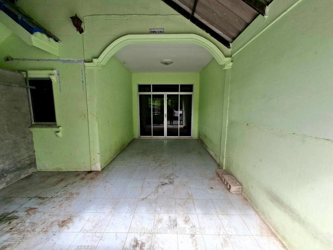 บ้านเดี่ยว ปลวกแดง ระยอง 2 ห้องนอน 2 ห้องน้ำ พื้นที่ 81 ตร.ม. ทำเลดีใกล้แหล่งจ้างงานและนิคมอุตสาหกรรม ราคาพิเศษ 1.3 ล้าน