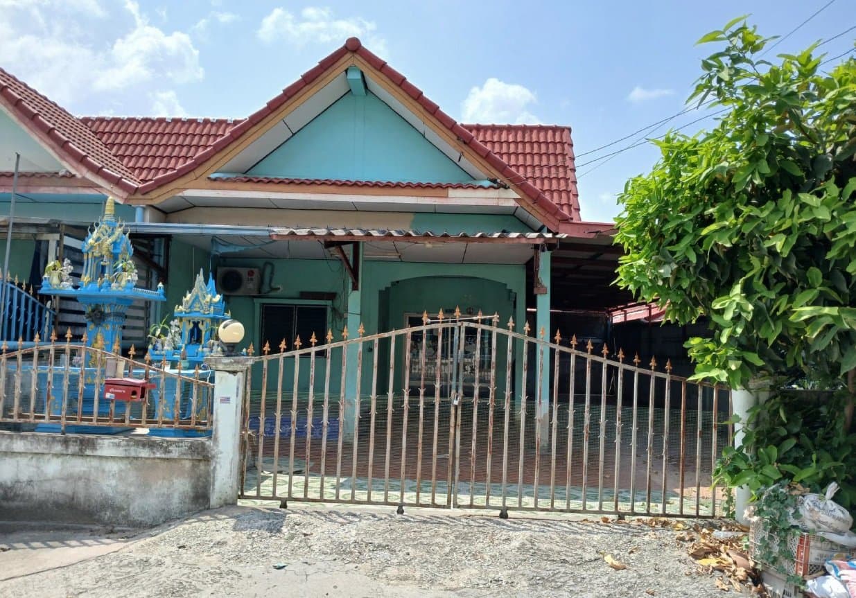 บ้านแฝด แสนเก้าโฮม ศรีราชา-ชลบุรี