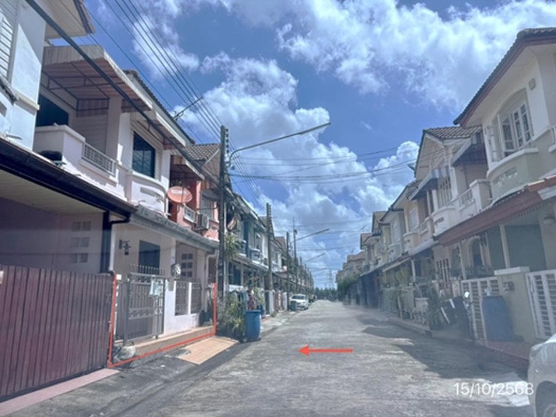 ขายทาวน์เฮ้าส์ วรางกูล คลอง 3 (Warangkul Klong 3) ลำลูกกา 3 ห้องนอน 2 ห้องน้ำ 18.8 ตร.ว. ทำเลดีเดินทางสะดวก ราคาล้านต้นๆ