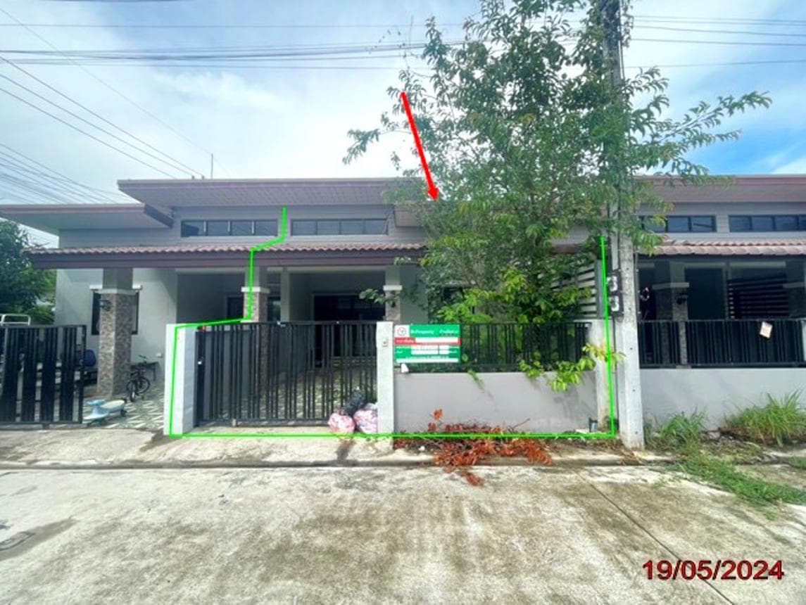 ทาวน์เฮ้าส์ บ้านสุขใจ สุขสบาย 5 มาบยางพร ปลวกแดง ระยอง 2 ห้องนอน 1 ห้องน้ำ พื้นที่ 52.95 ตร.ม. บนเนื้อที่ 21 ตร.ว. ทำเลศักยภาพใกล้นิคมฯ ราคาล้านต้นๆ