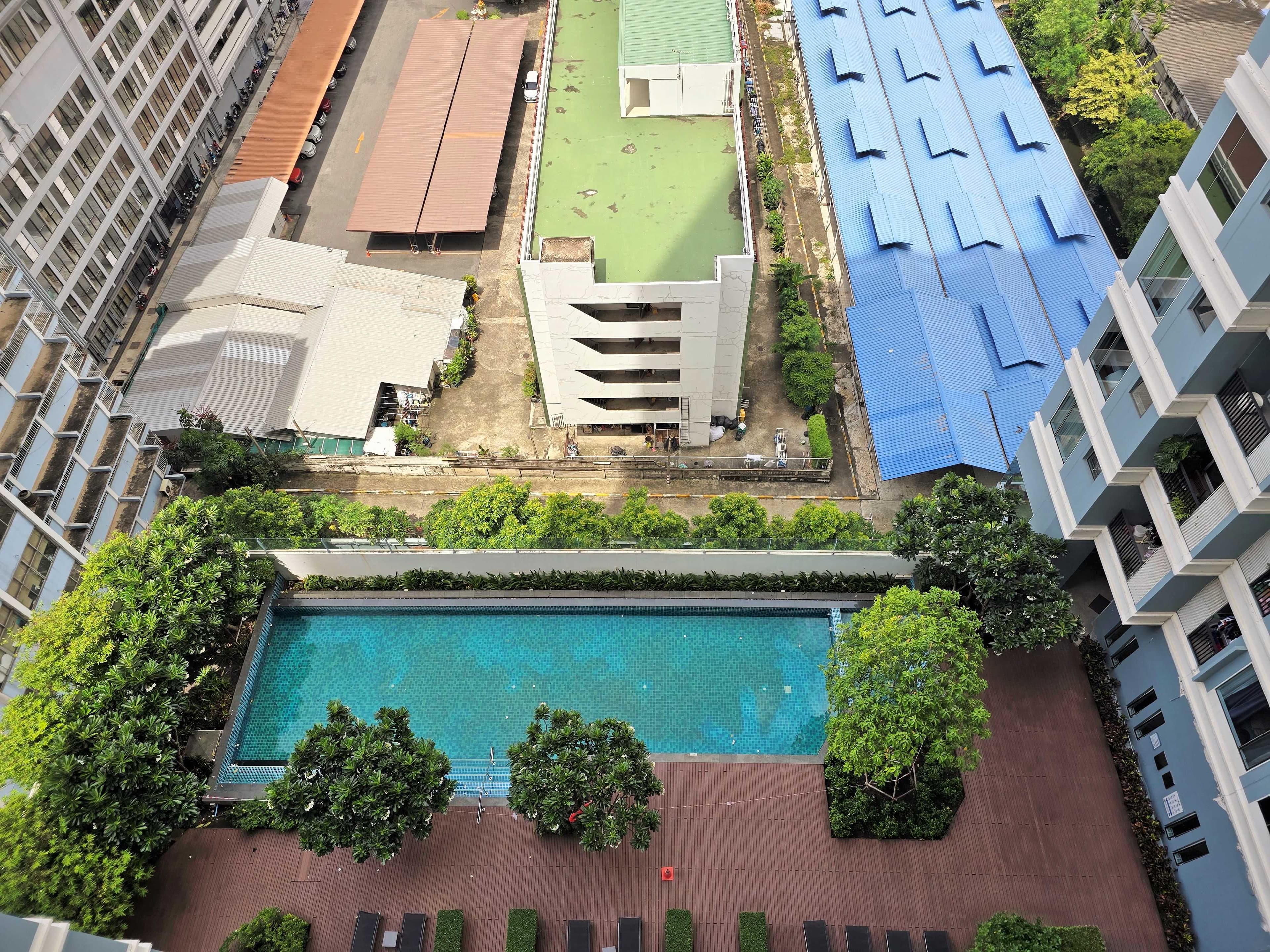 The Saint Residences คอนโดหรู 5 แยกลาดพร้าว ใกล้ MRT พหลโยธิน เพียงไม่กี่ก้าว ถนนวิภาวดีรังสิต แขวงลาดยาว เขตจตุจักร กรุงเทพมหานคร ราคา 3,590,000 บาท