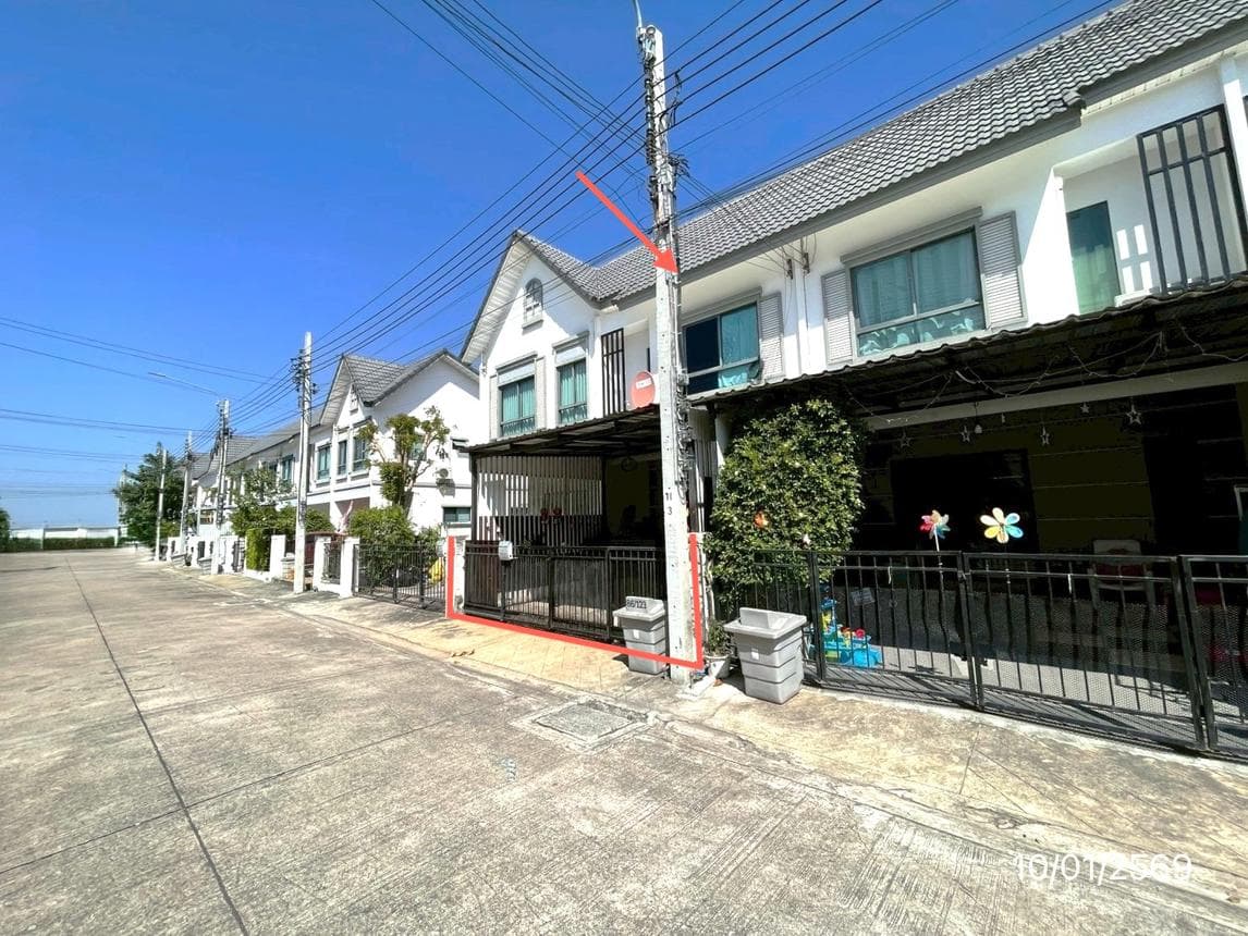 ขายทาวน์โฮม โมดิ วิลล่า บางนา (Modi Villa Bangna) 3 ห้องนอน 2 ห้องน้ำ พื้นที่ 18.8 ตร.ว. ทำเลดีใกล้สนามบินสุวรรณภูมิและนิคมอุตสาหกรรม