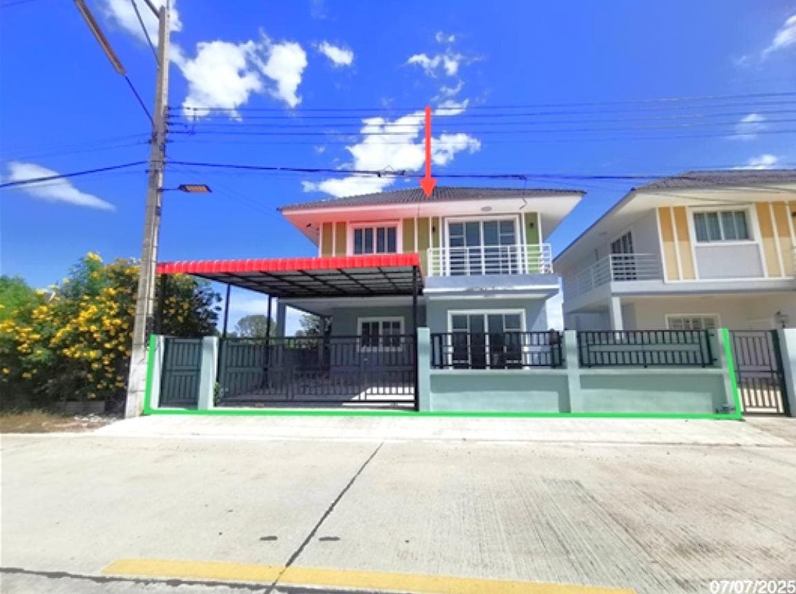 บ้านเดี่ยว รั้วใหญ่ เมืองสุพรรณบุรี 4 ห้องนอน พื้นที่กว้าง 206.5 ตร.ม. ทำเลดีใจกลางเมือง