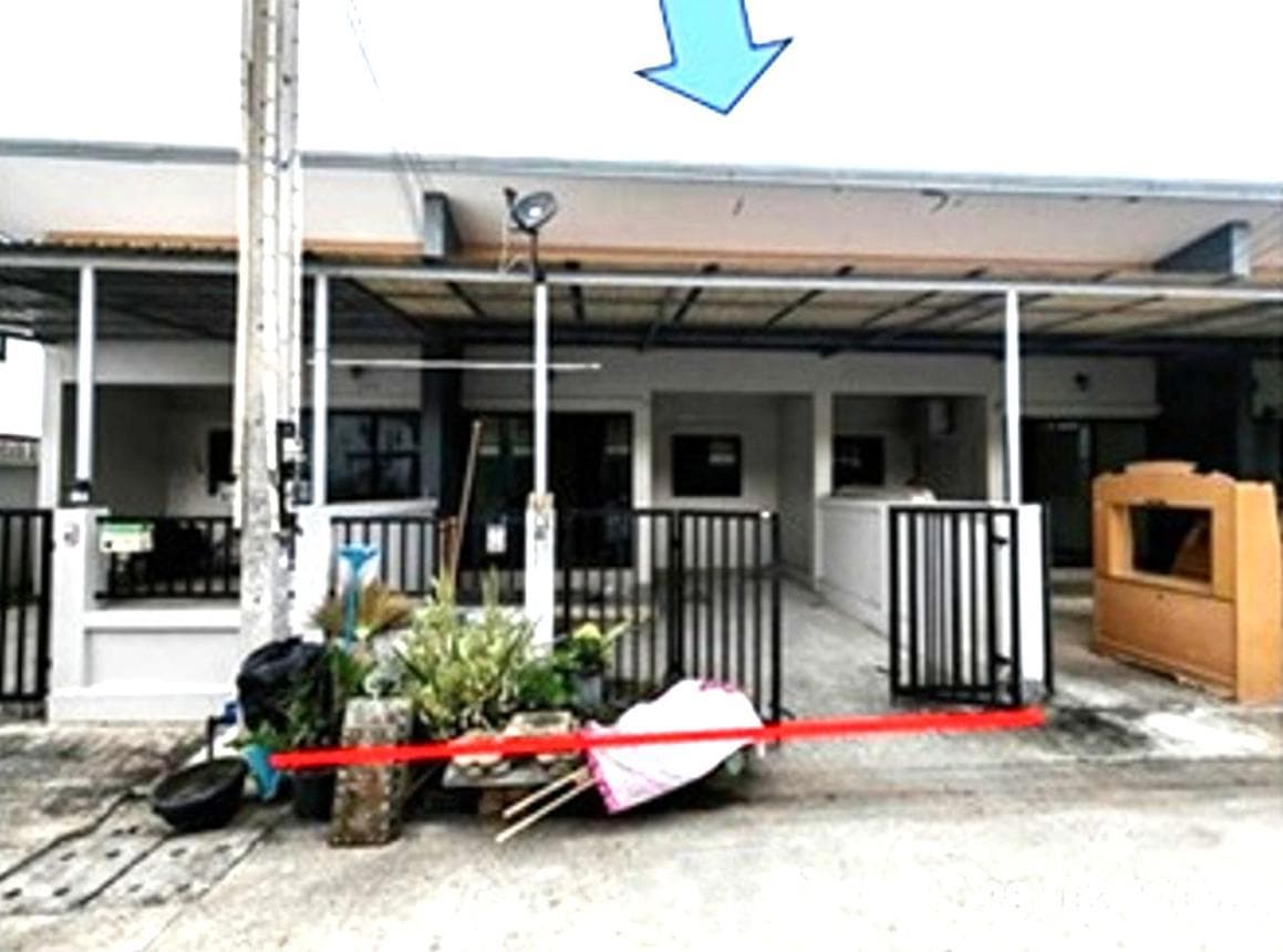 ขายทาวน์เฮ้าส์ เดอะเน็กซ์ วิลเลจ 2 (The Next Village 2) บ่อวิน-ศรีราชา 2 ห้องนอน 1 ห้องน้ำ พื้นที่ 67.5 ตร.ม. ทำเลดีใกล้แหล่งนิคมอุตสาหกรรม เดินทางสะดวกราคาคุ้มค่า