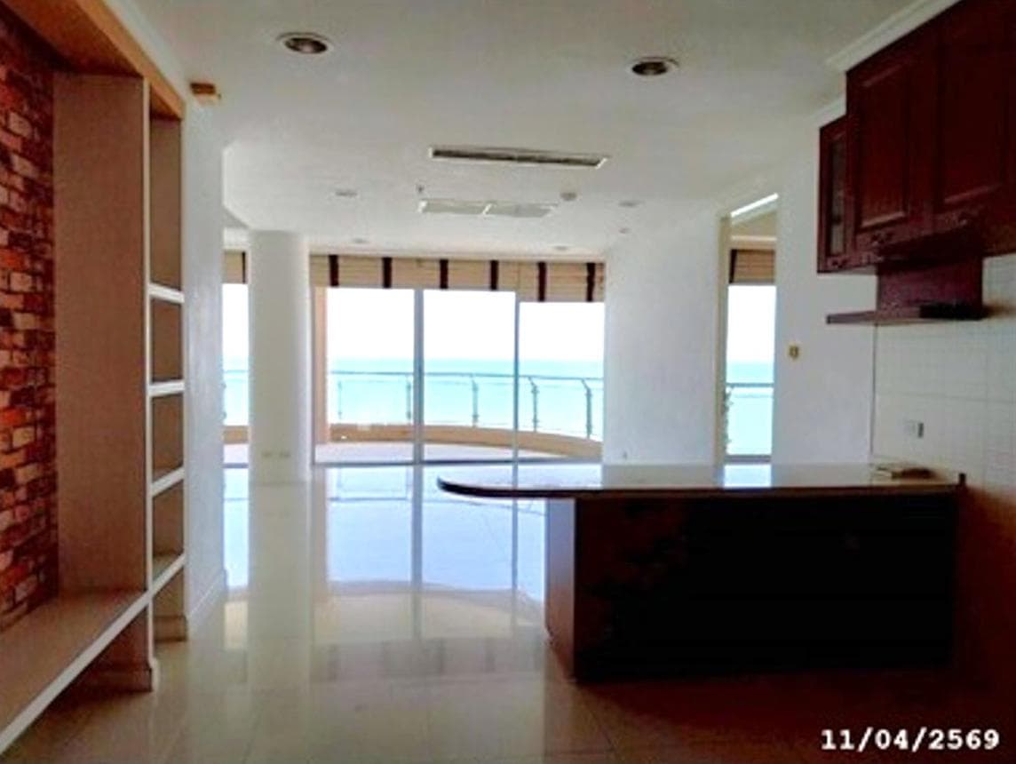 ขายคอนโดติดทะเล ชะอำ ลองบีช คอนโดมิเนียม 3 ห้องนอน วิวสวย พื้นที่กว้าง 174.6 ตร.ม.